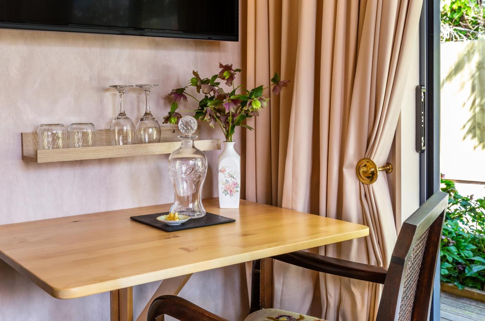 Olive Rabbit - Boutique Bed & Breakfast Turangi Exterior photo